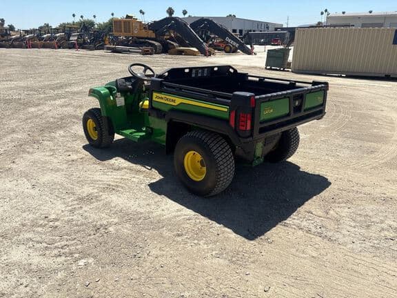 Image of John Deere Gator TE 4x2 equipment image 2