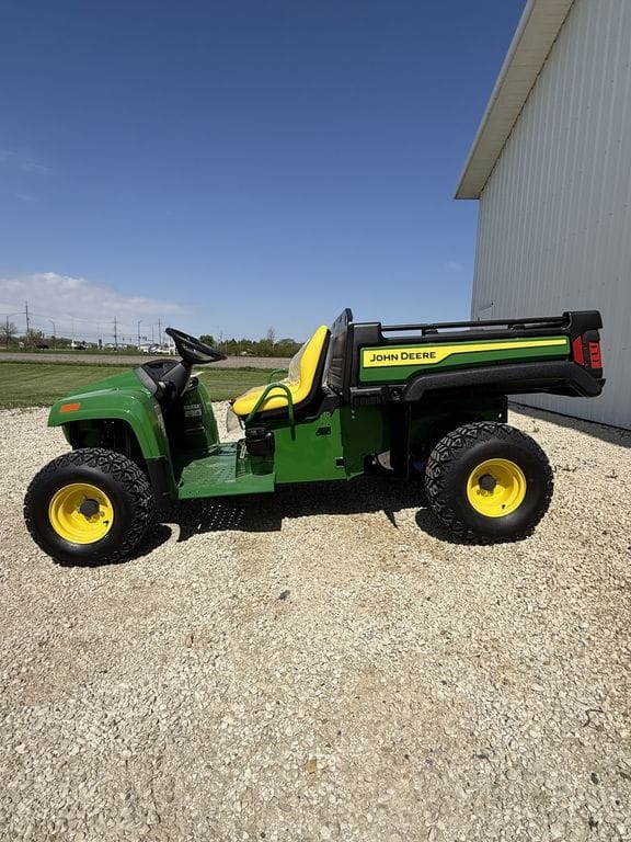 2026 John Deere Gator TS 4x2 Equipment Image0