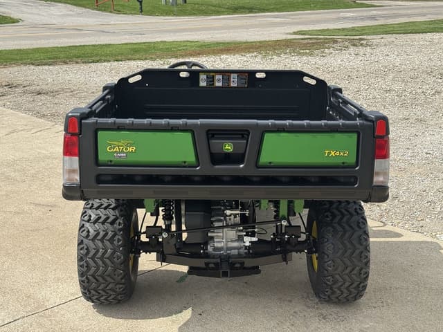 Image of John Deere Gator TS 4x2 equipment image 2