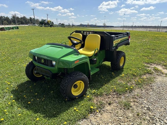 2026 John Deere Gator TX 4x2 Equipment Image0
