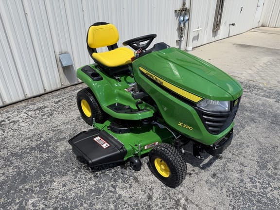 2026 John Deere X330 Equipment Image0