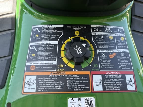 Image of John Deere X350 equipment image 2