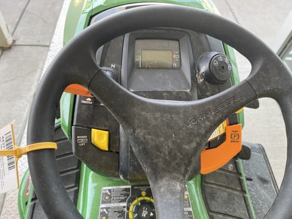 Image of John Deere X350 equipment image 4