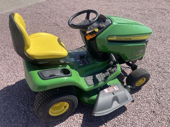 Image of John Deere X350 equipment image 3