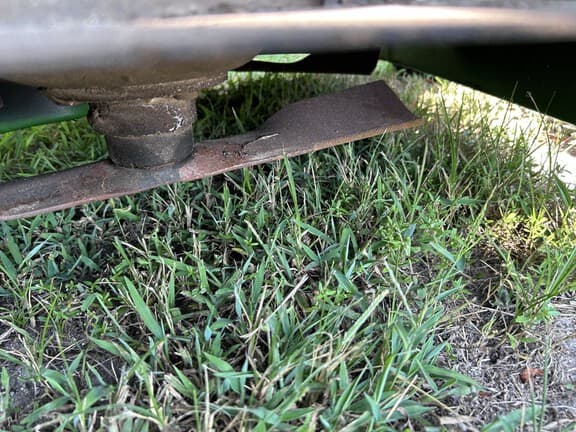 Image of John Deere X350 equipment image 3