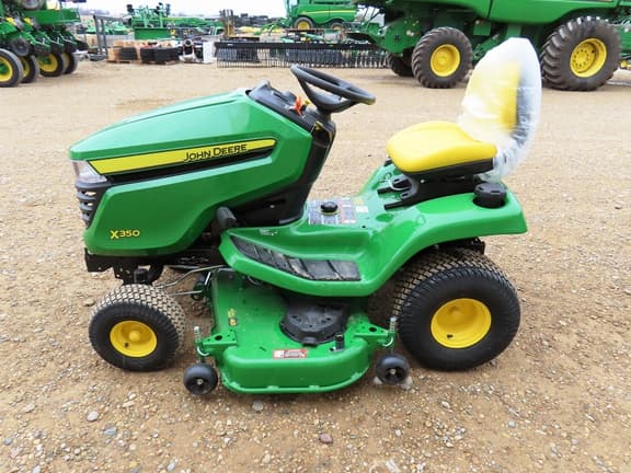 Image of John Deere X350 equipment image 4
