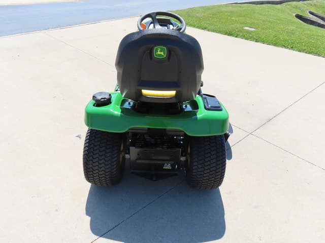 Image of John Deere X350 equipment image 4