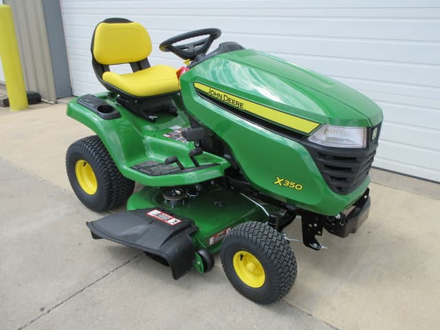 Image of John Deere X350 equipment image 4