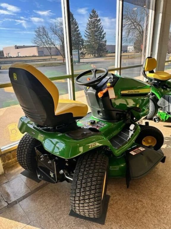 Image of John Deere X354 Image 1