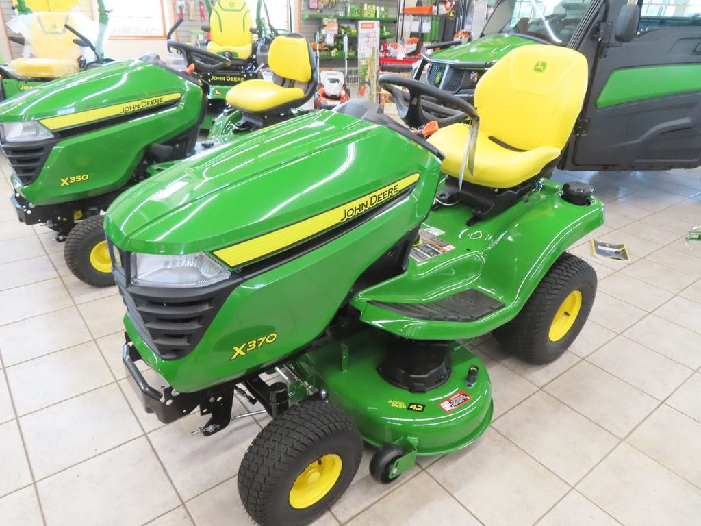 2026 John Deere X370 Equipment Image0