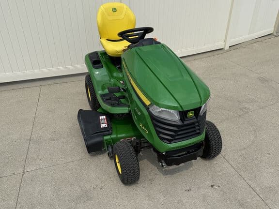 Image of John Deere X370 equipment image 2
