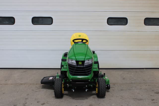 Image of John Deere X380 equipment image 1