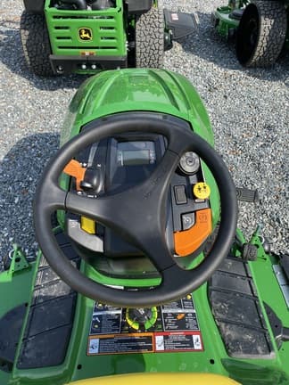 Image of John Deere X380 equipment image 1
