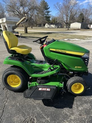 Image of John Deere X380 equipment image 4
