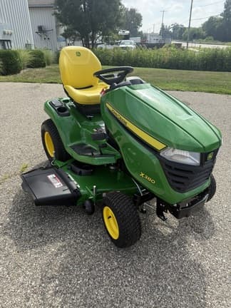 Image of John Deere X380 equipment image 1