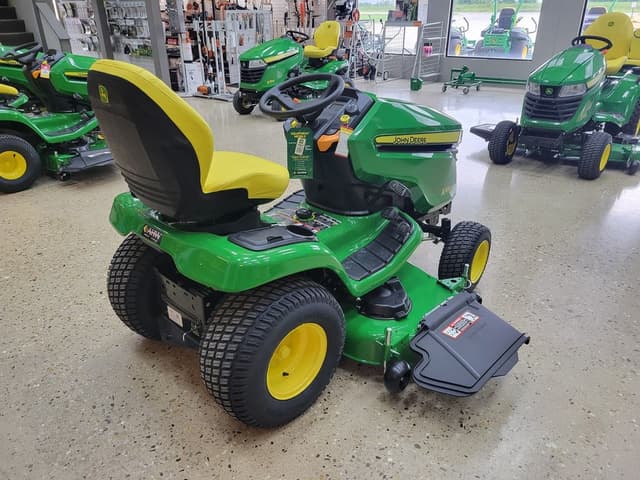 Image of John Deere X380 equipment image 2