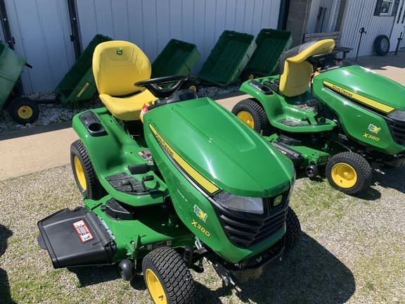 Image of John Deere X380 equipment image 4