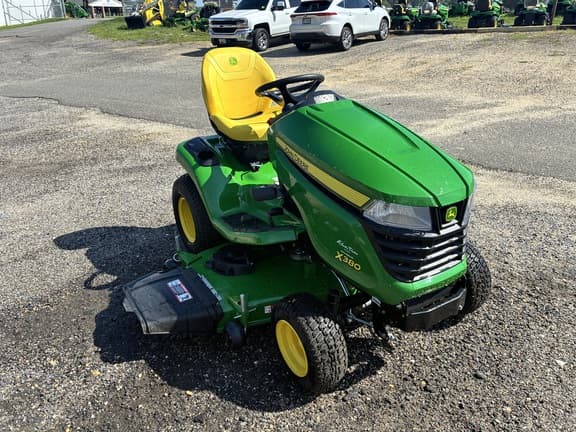 Image of John Deere X380 equipment image 4
