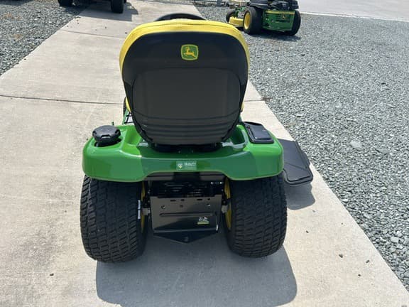 Image of John Deere X380 equipment image 3