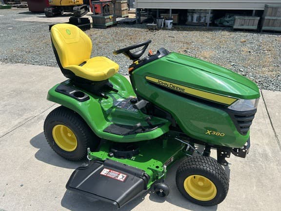 Image of John Deere X380 equipment image 2