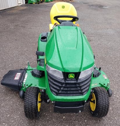 Image of John Deere X380 equipment image 1