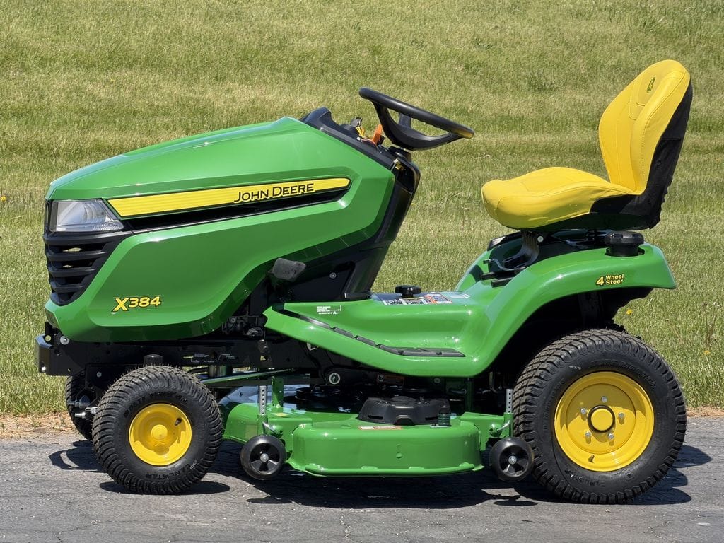 2026 John Deere X384 Equipment Image0