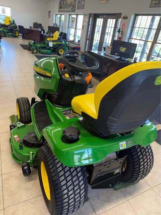 Image of John Deere X390 equipment image 3