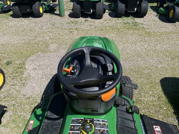Image of John Deere X390 equipment image 4