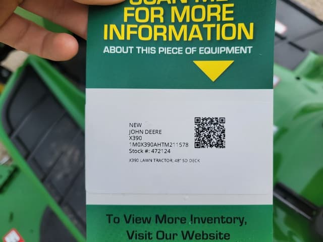 Image of John Deere X390 equipment image 4