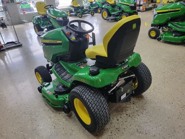 Image of John Deere X394 equipment image 2