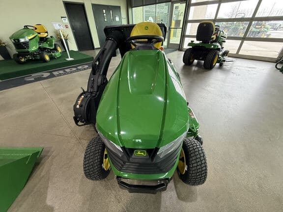 Image of John Deere X394 equipment image 3