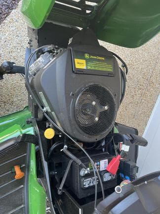 Image of John Deere X570 equipment image 3