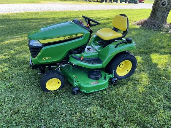 Image of John Deere X570 Image 0