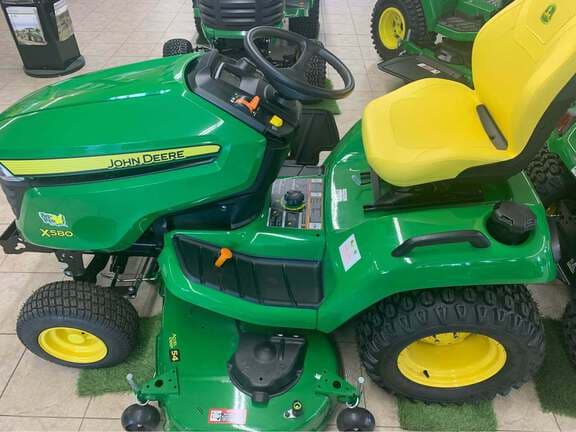 Image of John Deere X580 equipment image 2