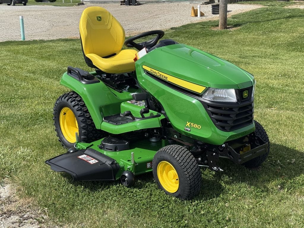 2026 John Deere X580 Equipment Image0