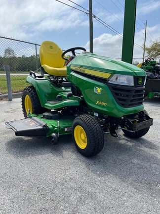 Image of John Deere X580 equipment image 1