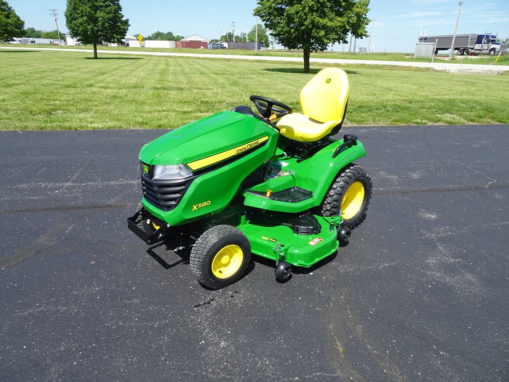 2026 John Deere X580 Equipment Image0