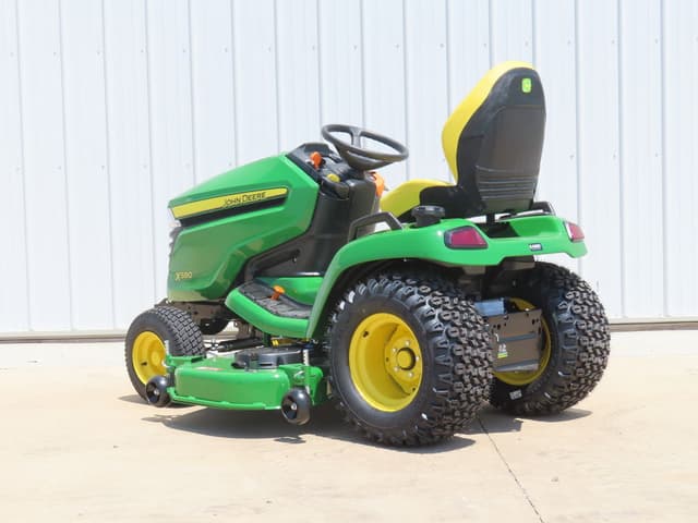 Image of John Deere X580 equipment image 3