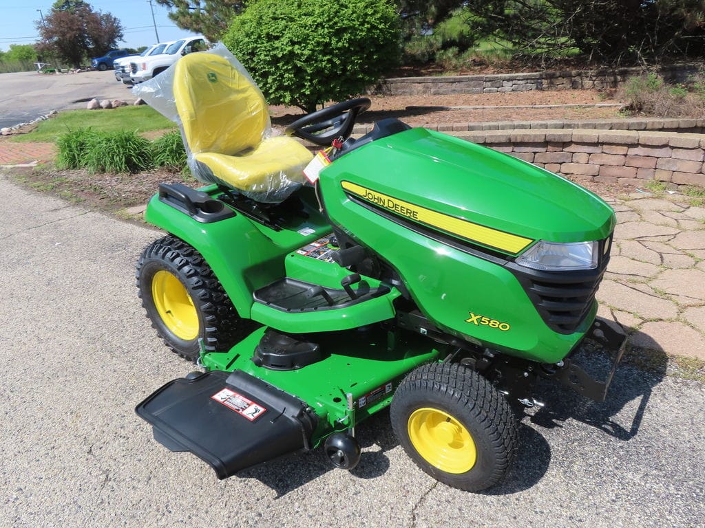 2026 John Deere X580 Equipment Image0