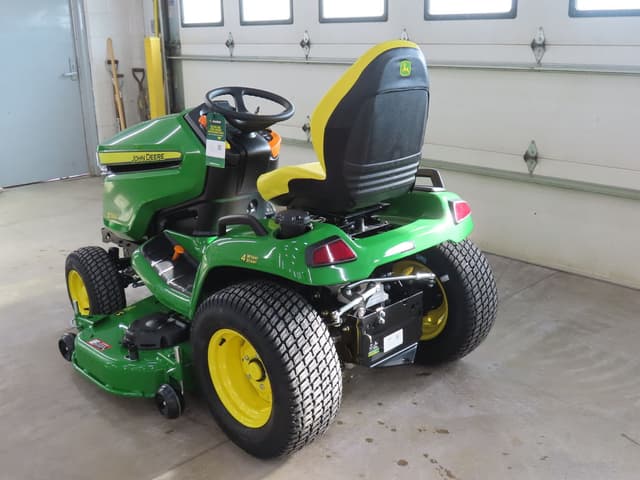 Image of John Deere X584 equipment image 4