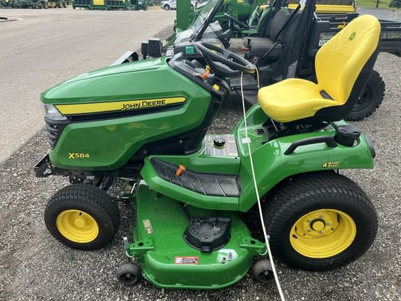 Image of John Deere X584 equipment image 3