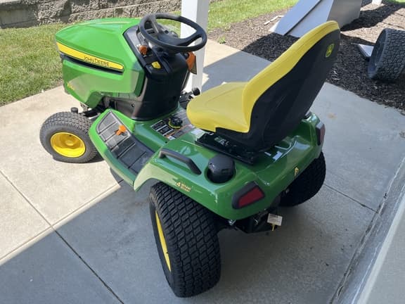 Image of John Deere X584 equipment image 3