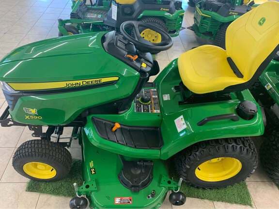 Image of John Deere X590 equipment image 1