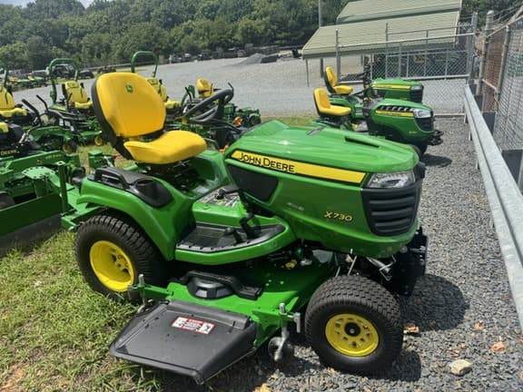 Image of John Deere X730 equipment image 1