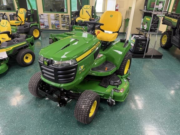 Image of John Deere X730 equipment image 1