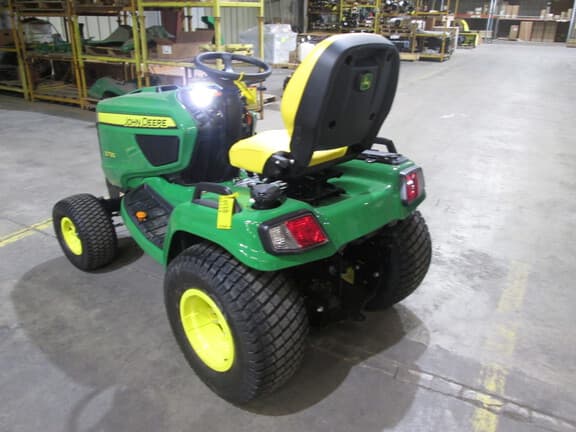 Image of John Deere X730 equipment image 3