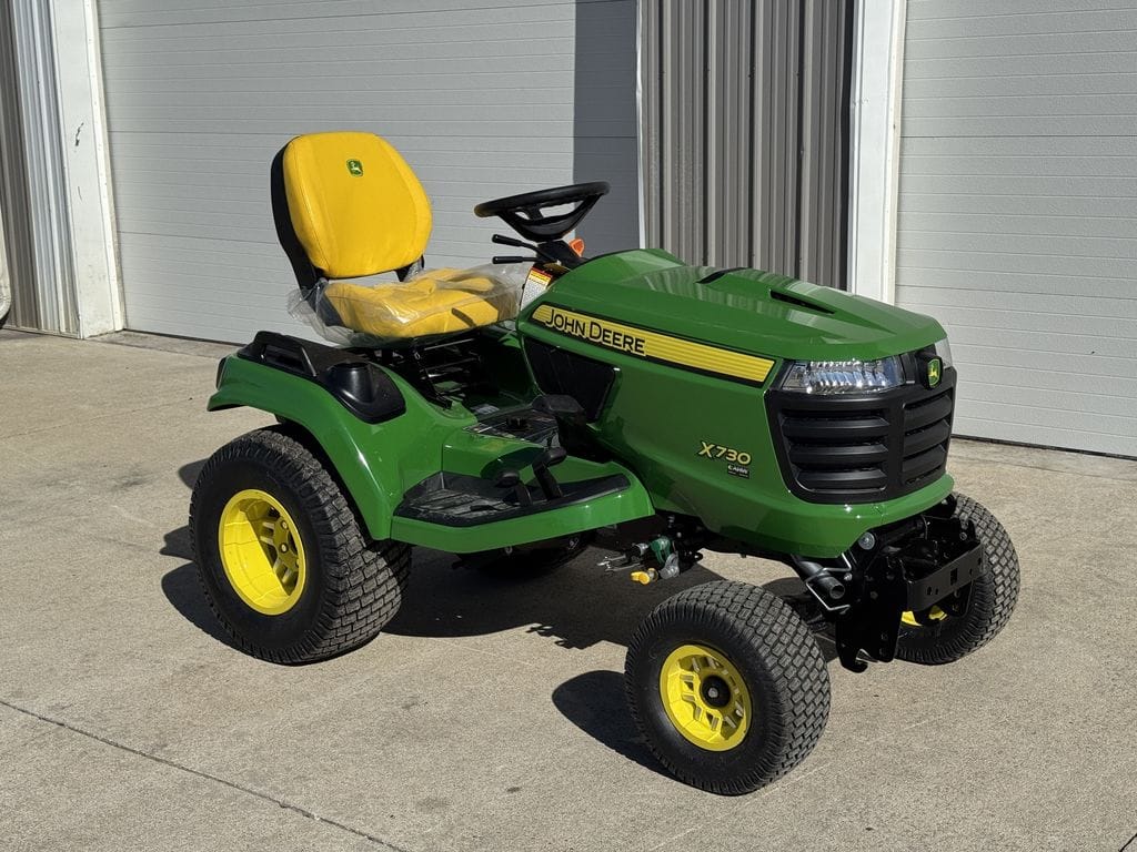 2026 John Deere X730 Equipment Image0