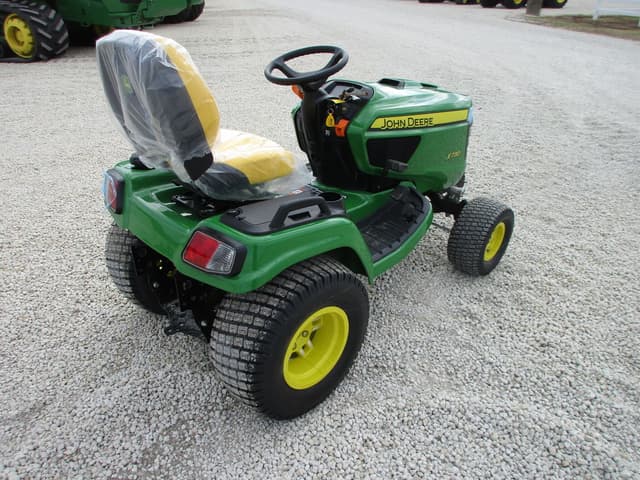 Image of John Deere X730 equipment image 3