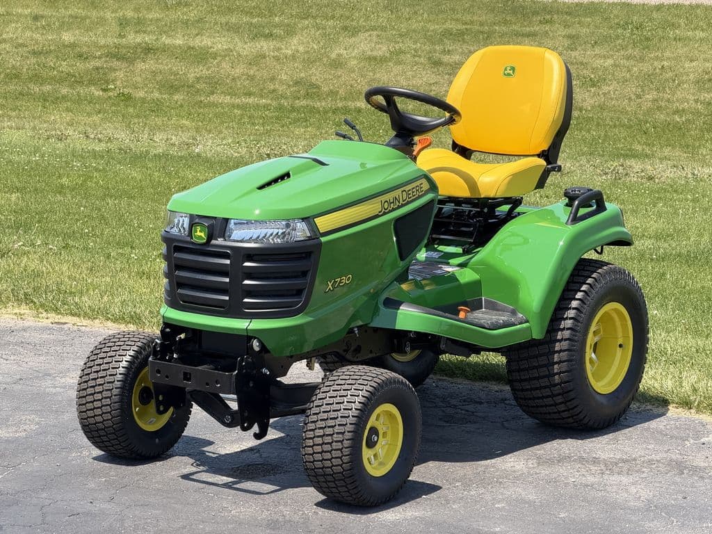 Image of John Deere X730 Primary image