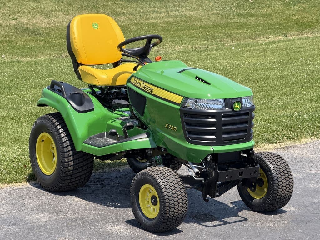 Image of John Deere X730 Image 1